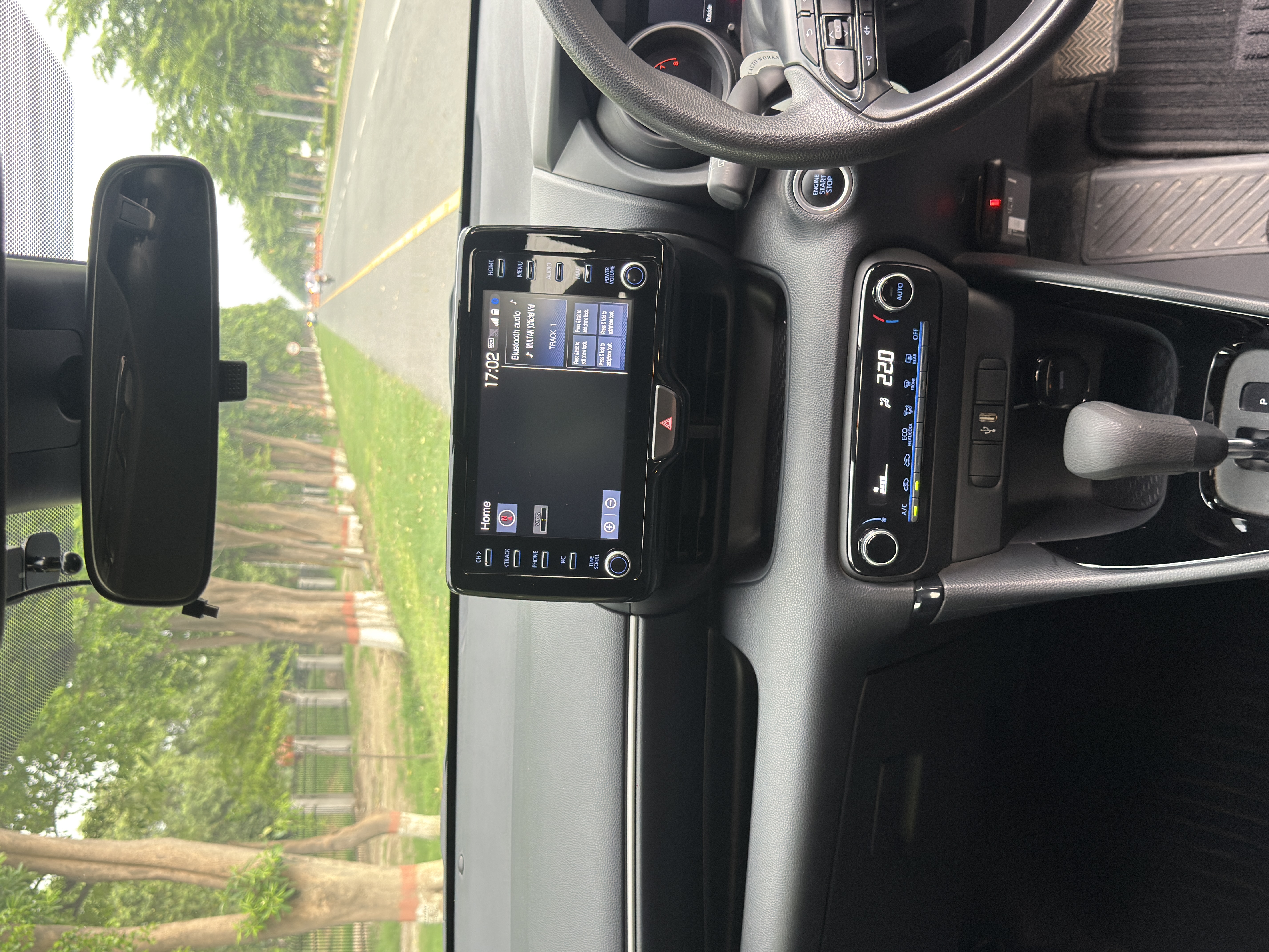 2023 Toyota Yaris G image-8
