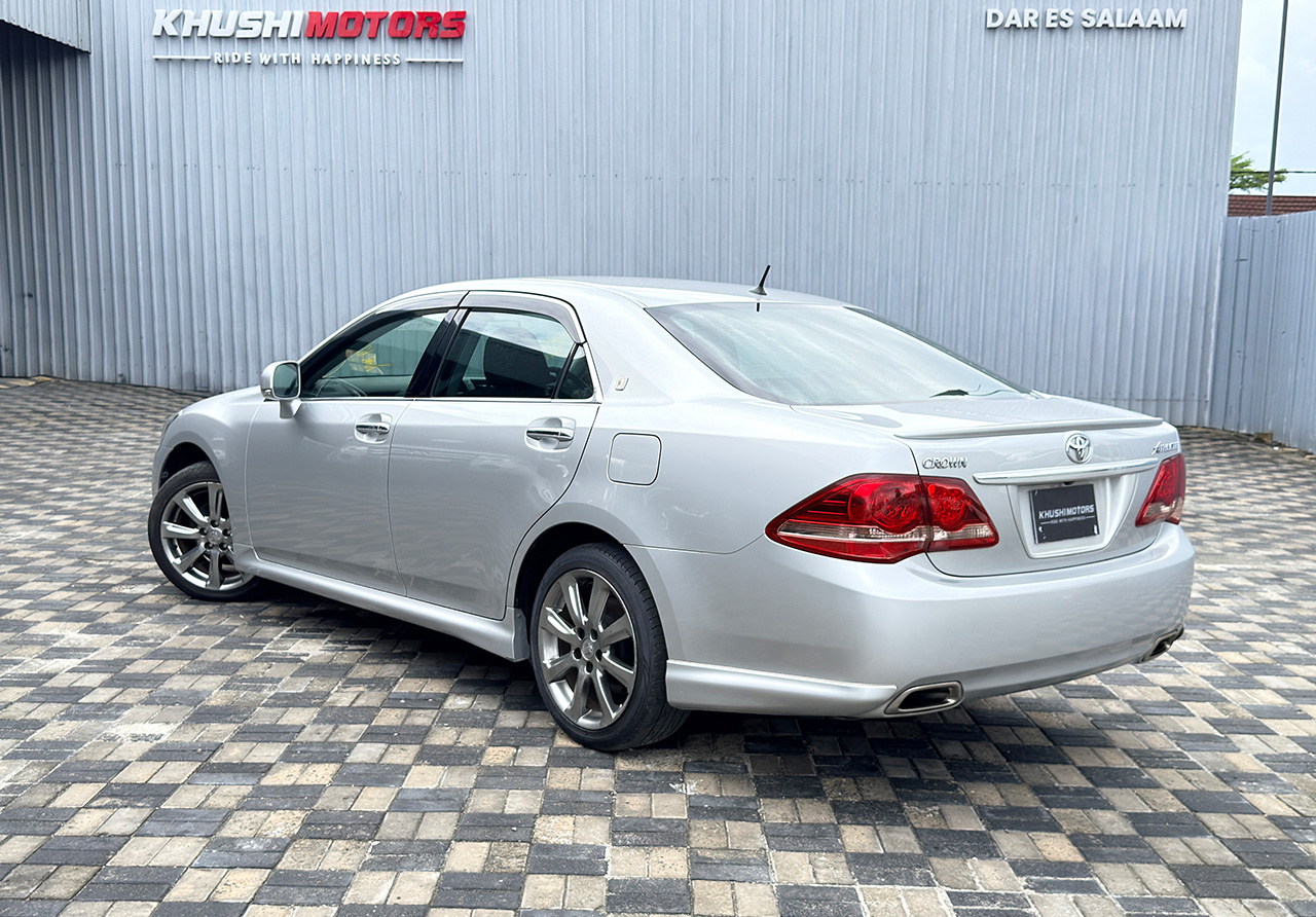 2008 Toyota Crown Athlete Navi Package image-4