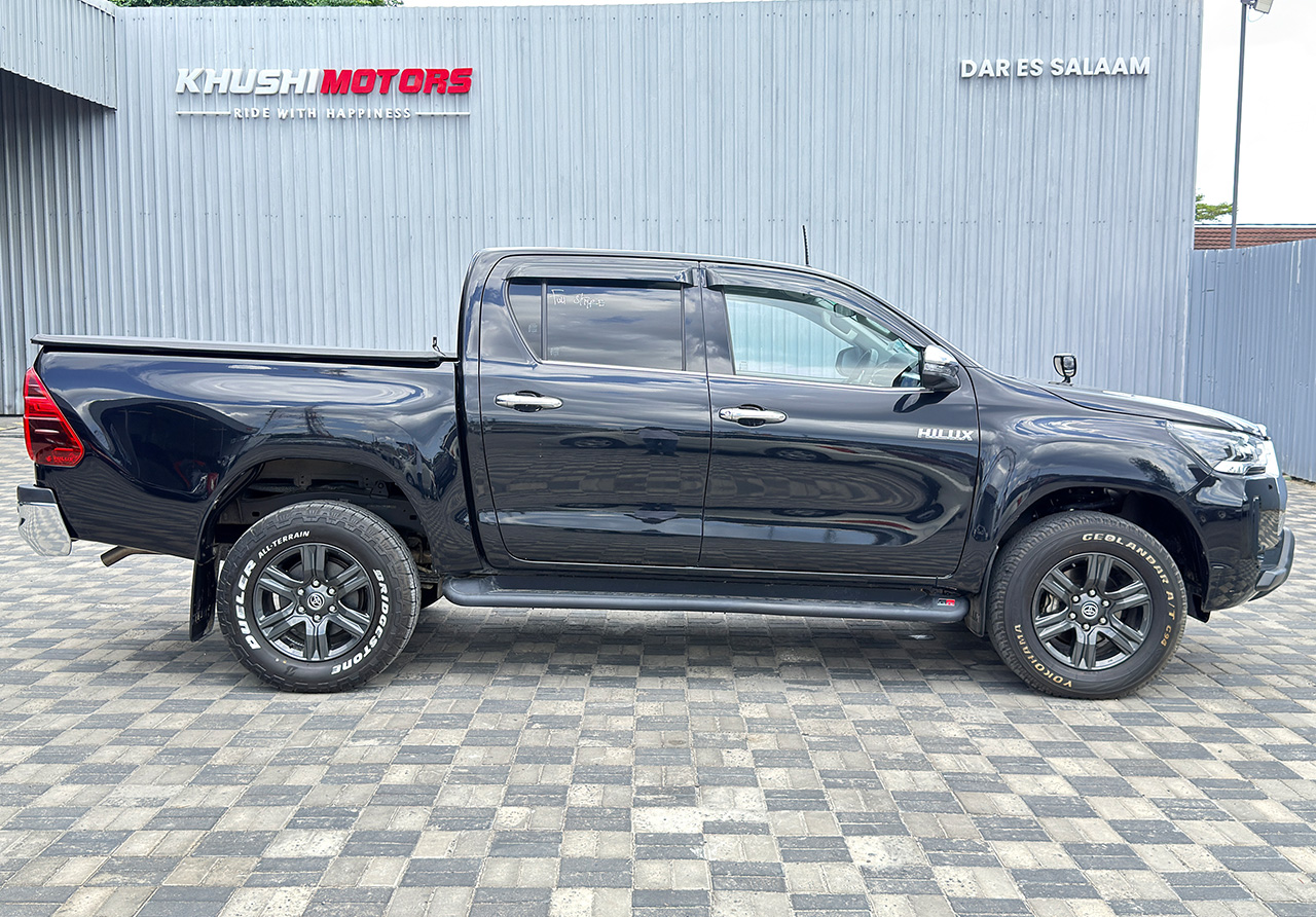 2022 Toyota Hilux Z GR Sports image-7