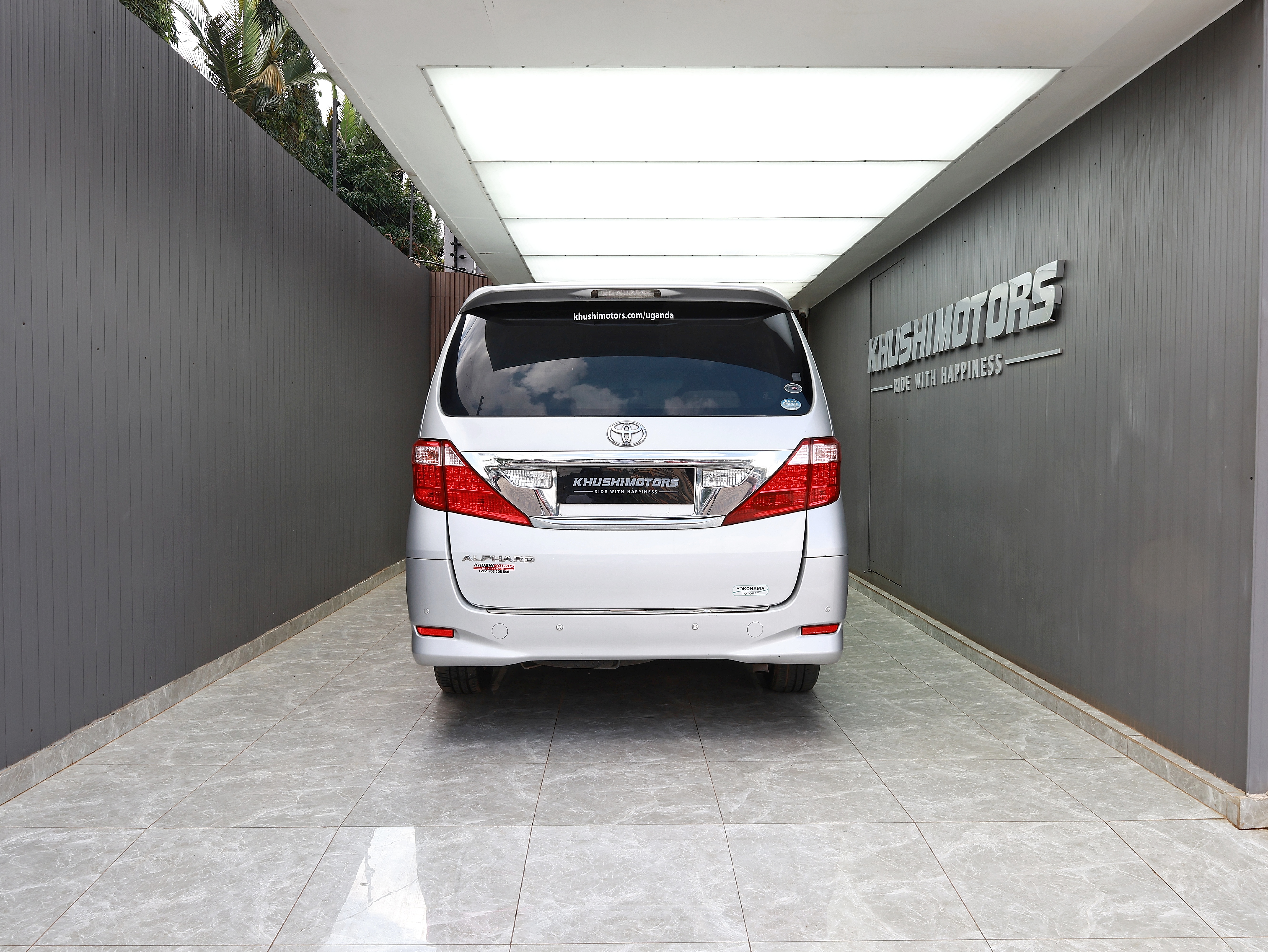 2010 Toyota Alphard 240X image-5