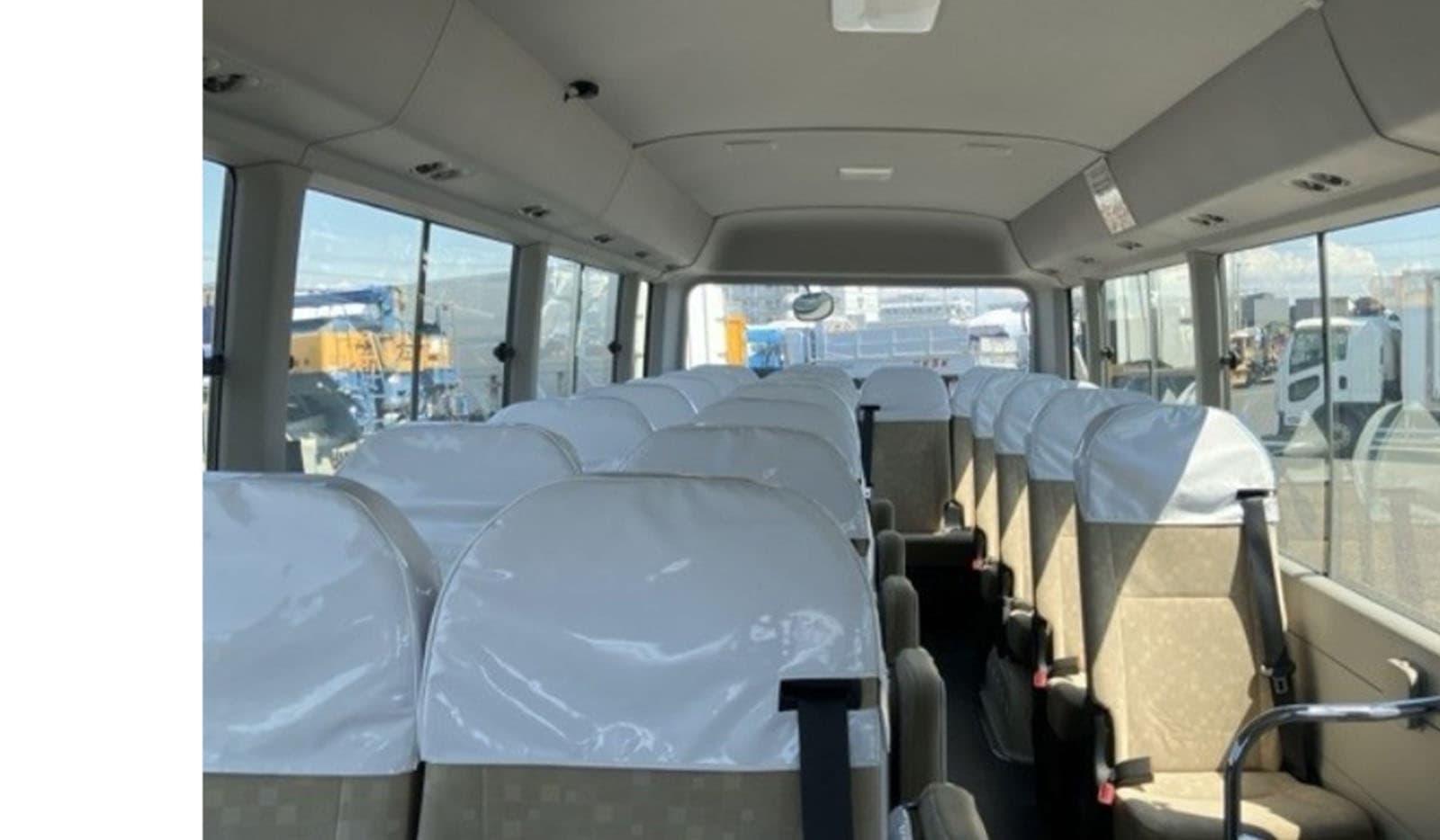 2019 Hino Liesse Ii 2-Door Bus image-5