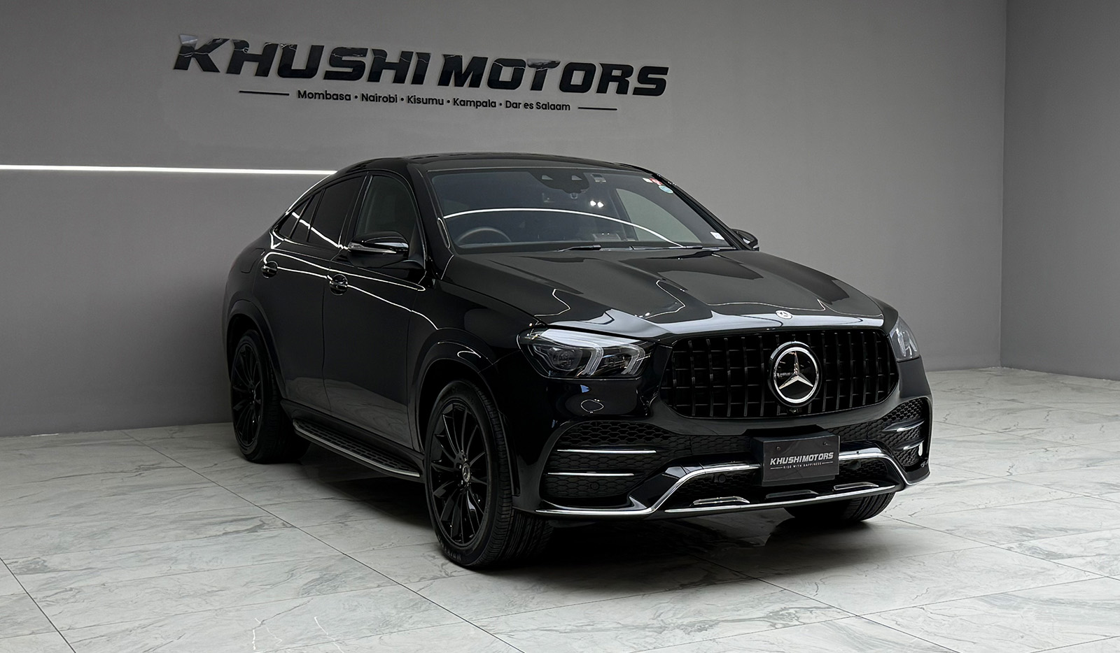 2020 Mercedes-Benz GLE-Class 4Matic GLE400D image-1