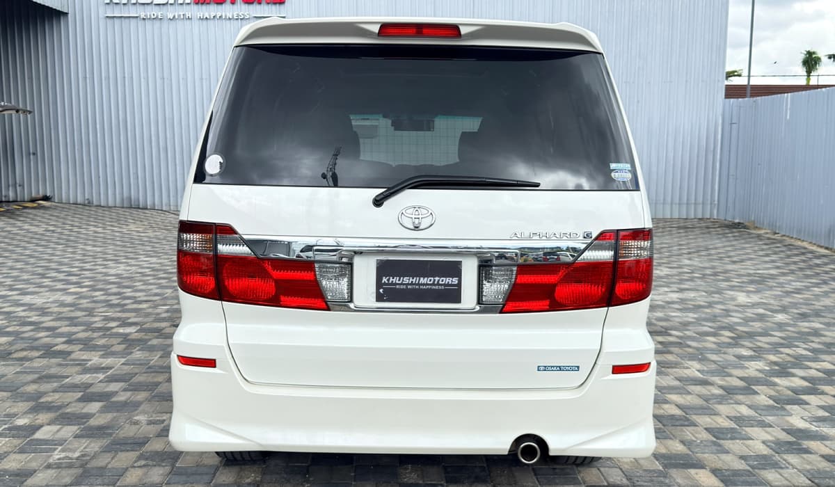 2004 Toyota Alphard Premium Alcantra image-5