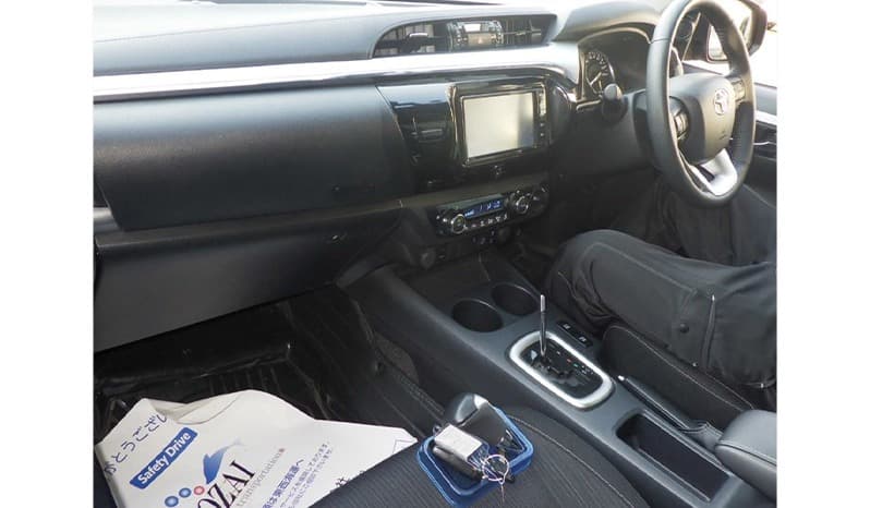 2020 Toyota Hilux image-2