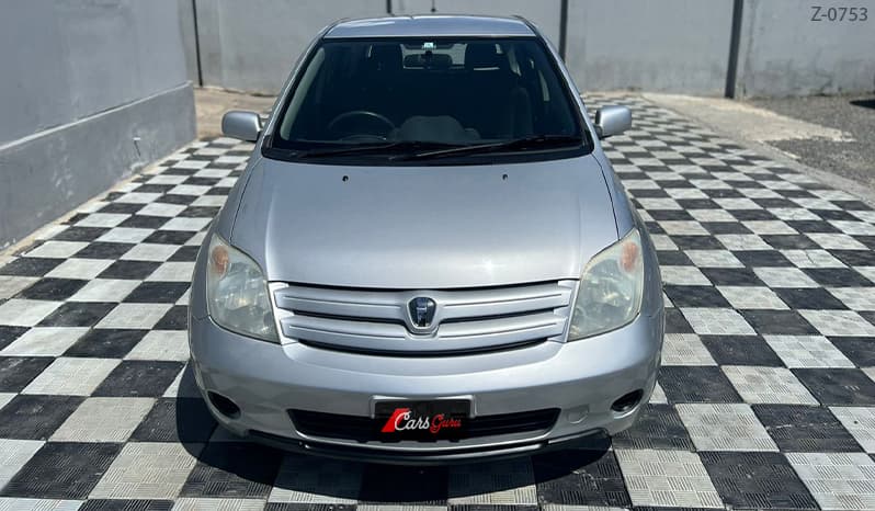 2002 Toyota IST image-2