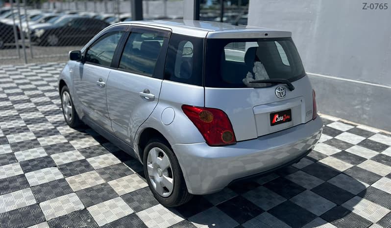 2002 Toyota IST image-5