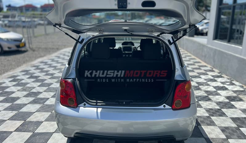 2002 Toyota IST image-18