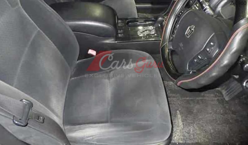 2005 Toyota Crown image-7