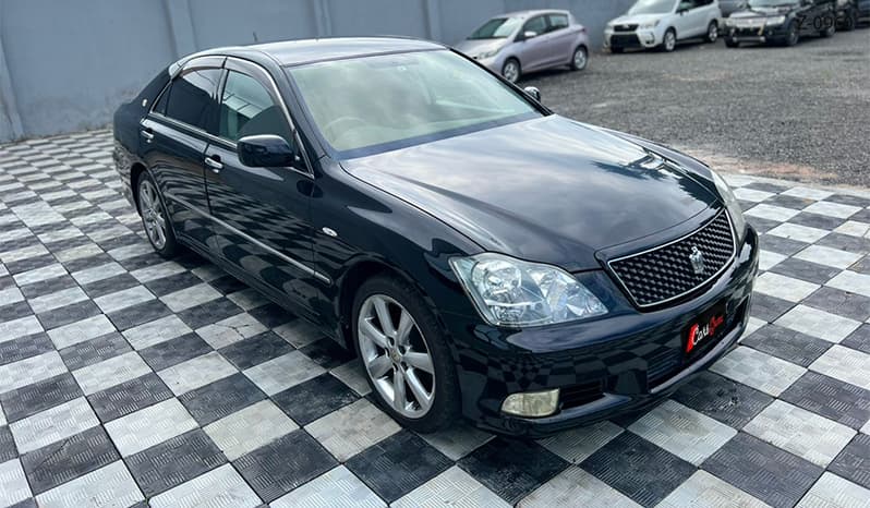 2005 Toyota Crown image-10