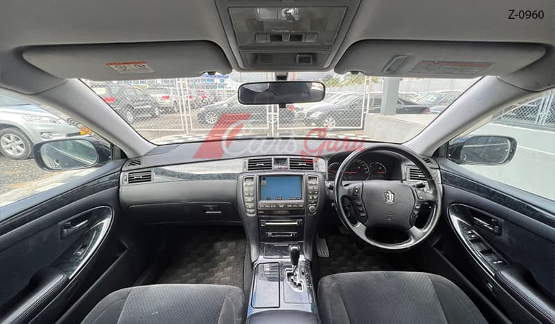 2005 Toyota Crown image-15