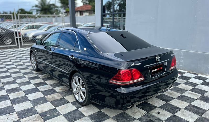 2005 Toyota Crown image-23