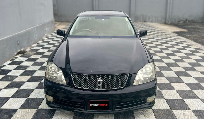 2005 Toyota Crown image-1
