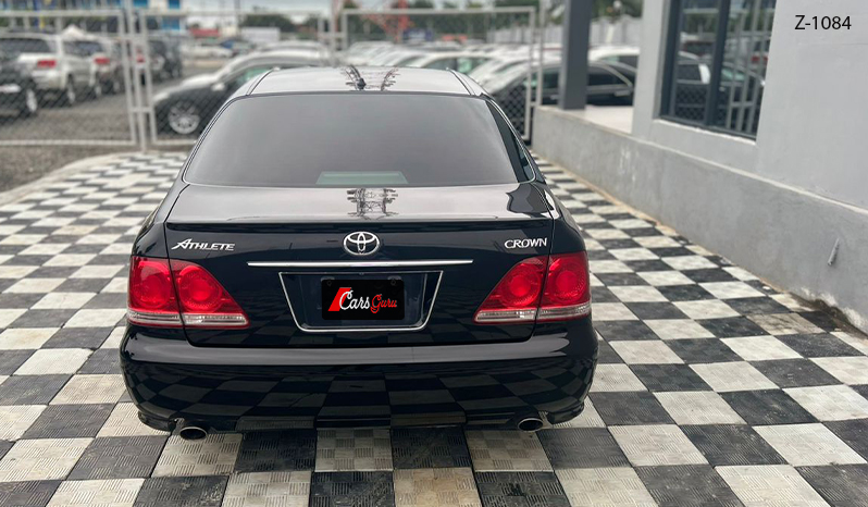 2005 Toyota Crown image-9