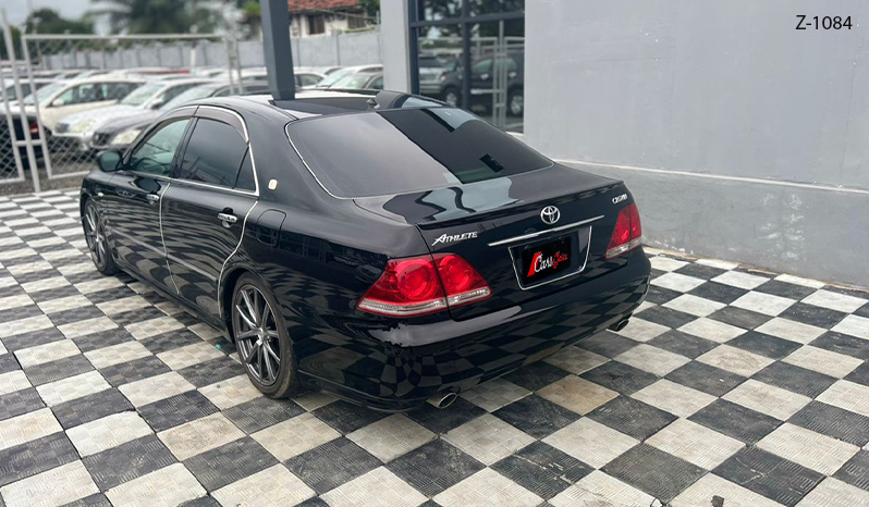 2005 Toyota Crown image-11