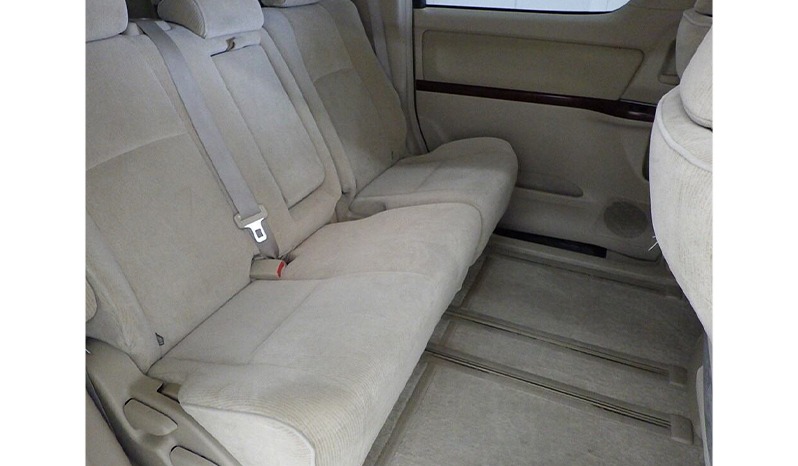 2010 Toyota Alphard image-2