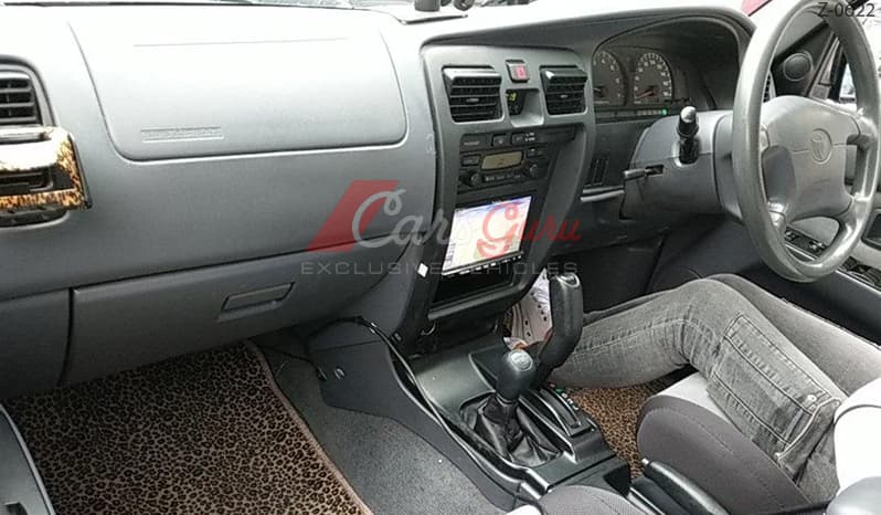 1999 Toyota Hilux Surf image-6