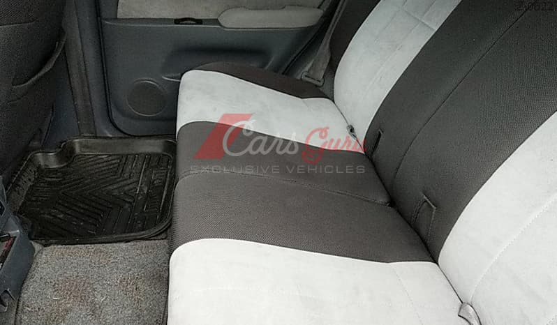 1999 Toyota Hilux Surf image-7