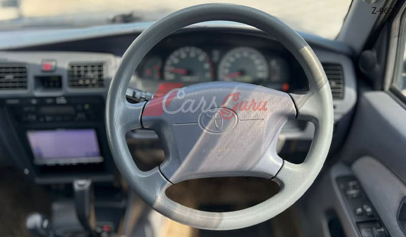 1999 Toyota Hilux Surf image-14