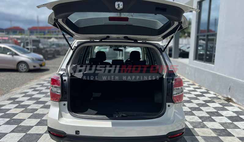 2013 Subaru Forester image-13