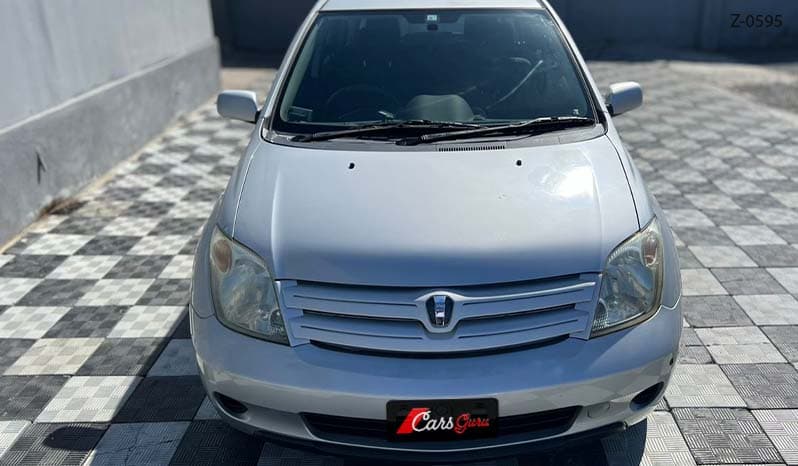 2003 Toyota IST image-1