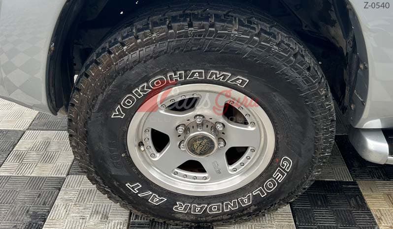 2003 Toyota IST image-13