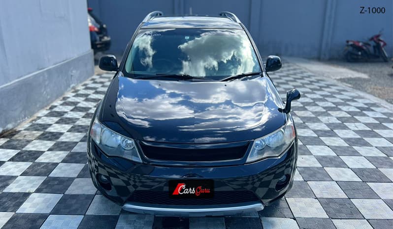 2006 Mitsubishi Outlander image-2