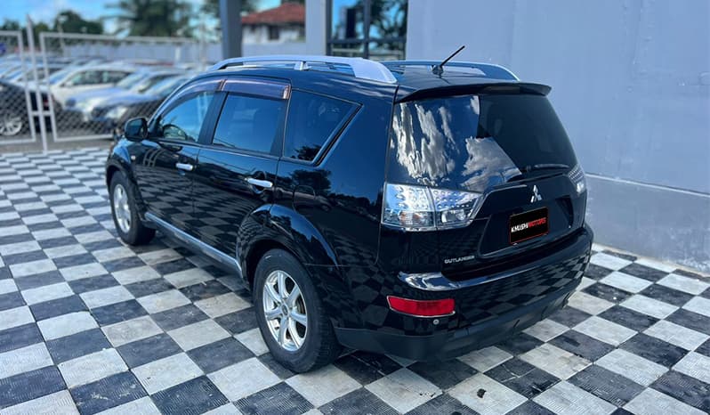 2006 Mitsubishi Outlander image-12