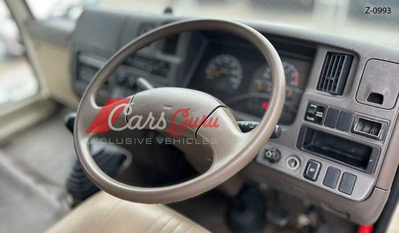 1997 Nissan Civilian Bus image-8