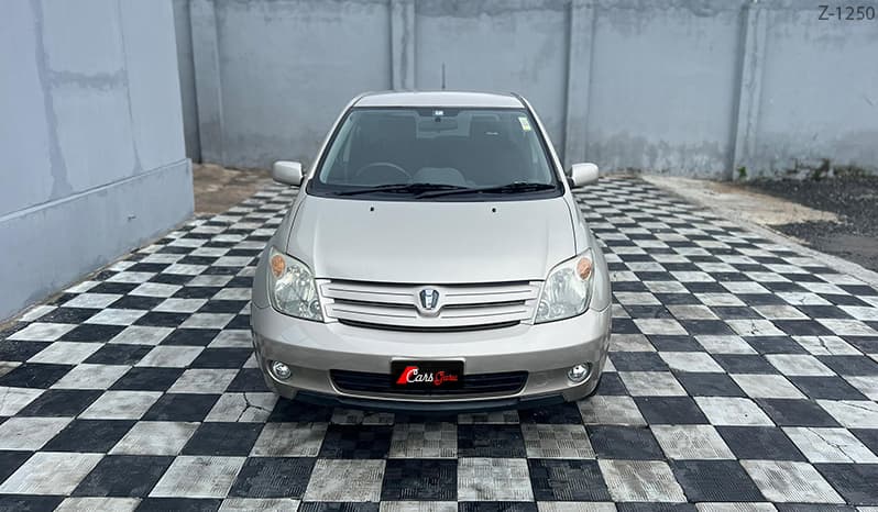 2002 Toyota IST image-1