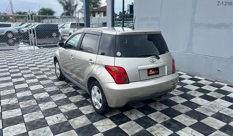 2002 Toyota IST image-12