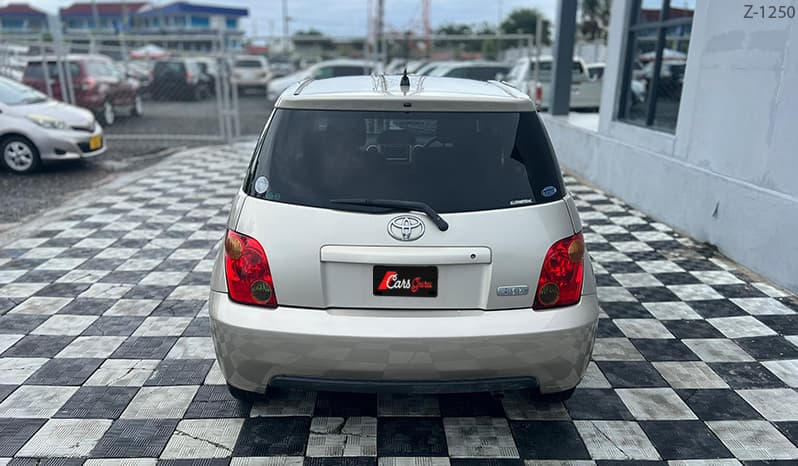 2002 Toyota IST image-15