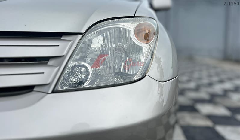 2002 Toyota IST image-16