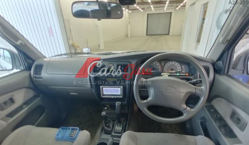 2001 Toyota Hilux Surf image-6
