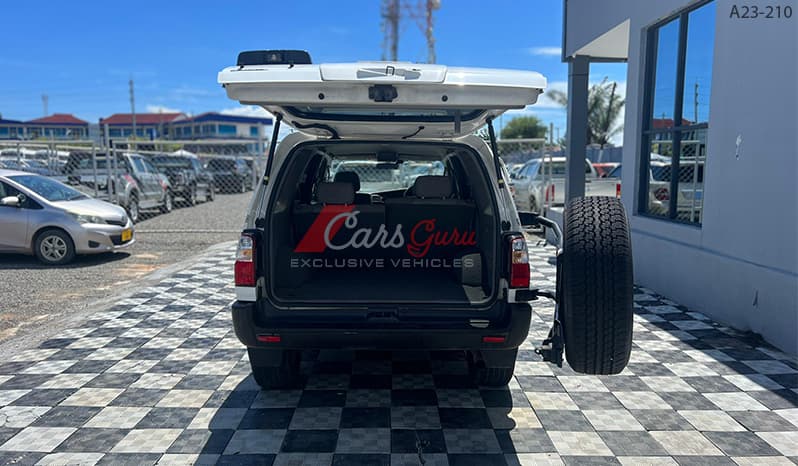 2001 Toyota Hilux Surf image-11