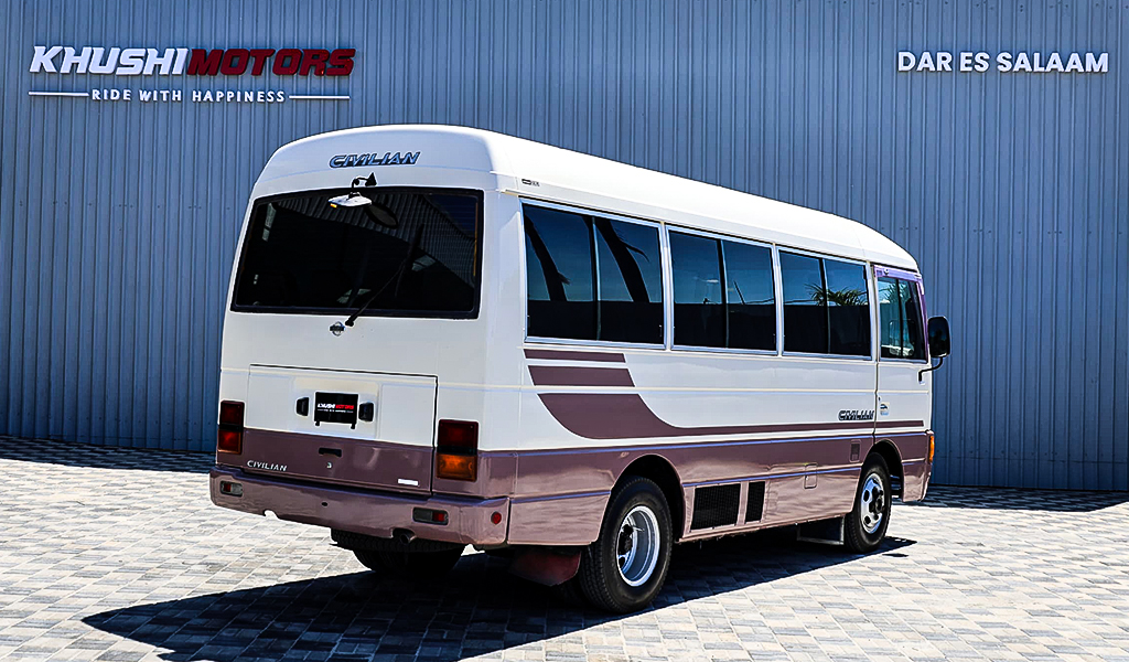 1992 Nissan Civilian image-10