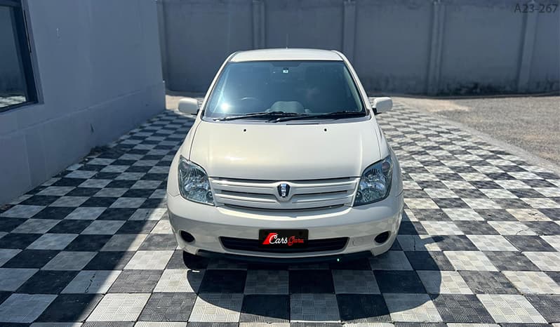 2003 Toyota IST image-14