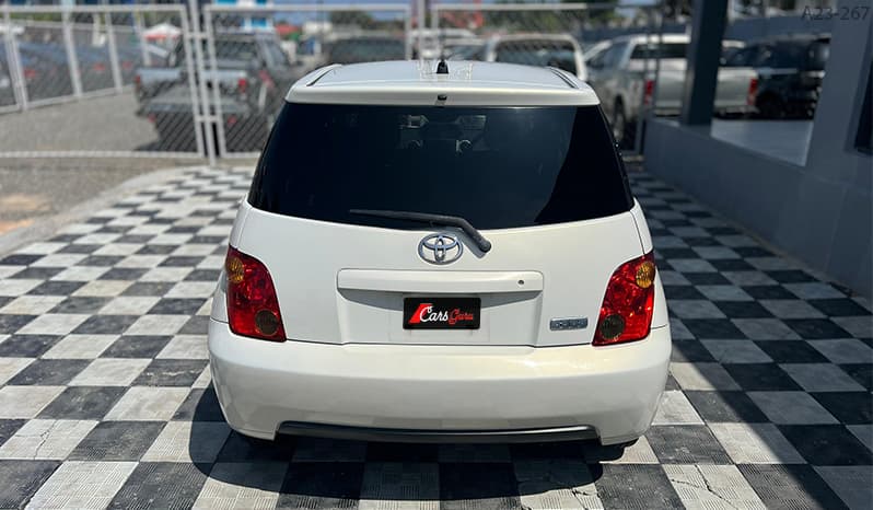 2003 Toyota IST image-15