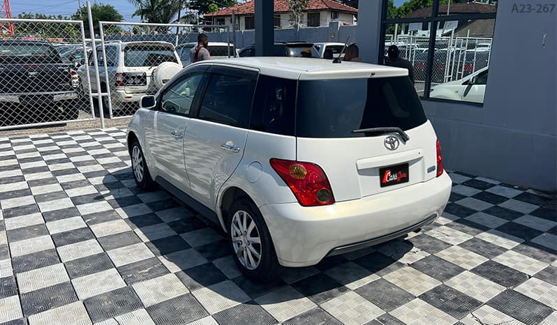 2003 Toyota IST image-17