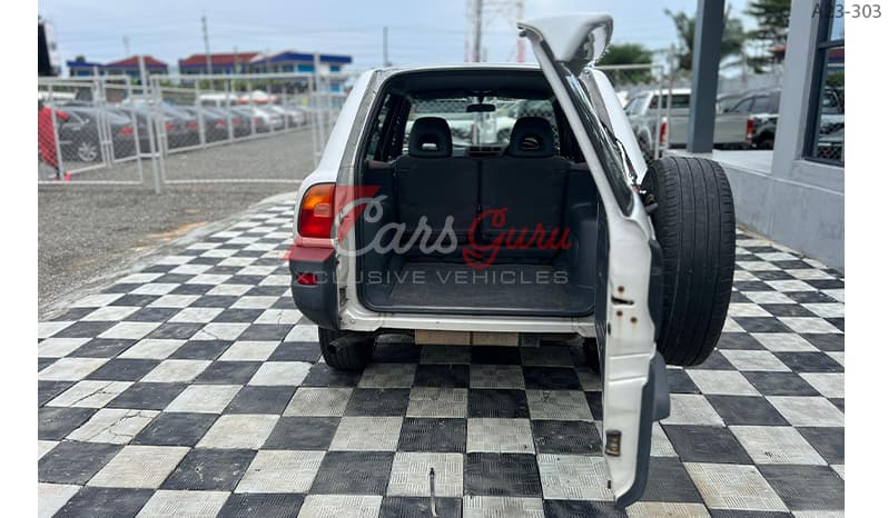 1996 Toyota RAV4 image-10