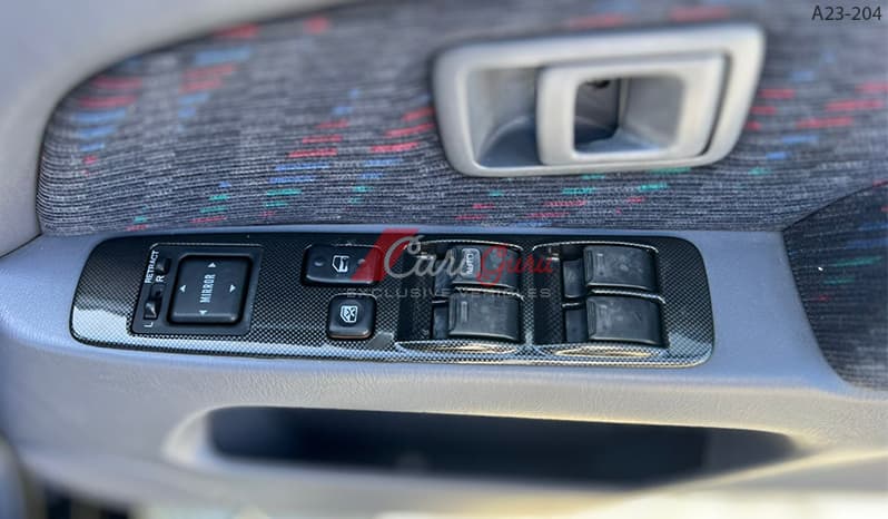1999 Toyota Hilux Surf image-7