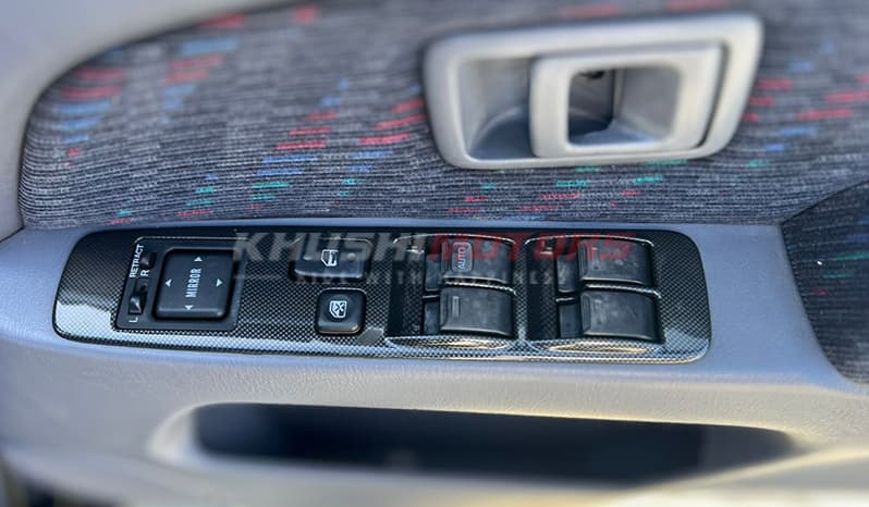 1999 Toyota Hilux Surf image-15