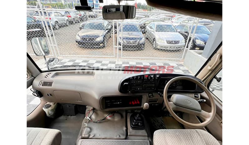 2002 Hino Liesse image-16