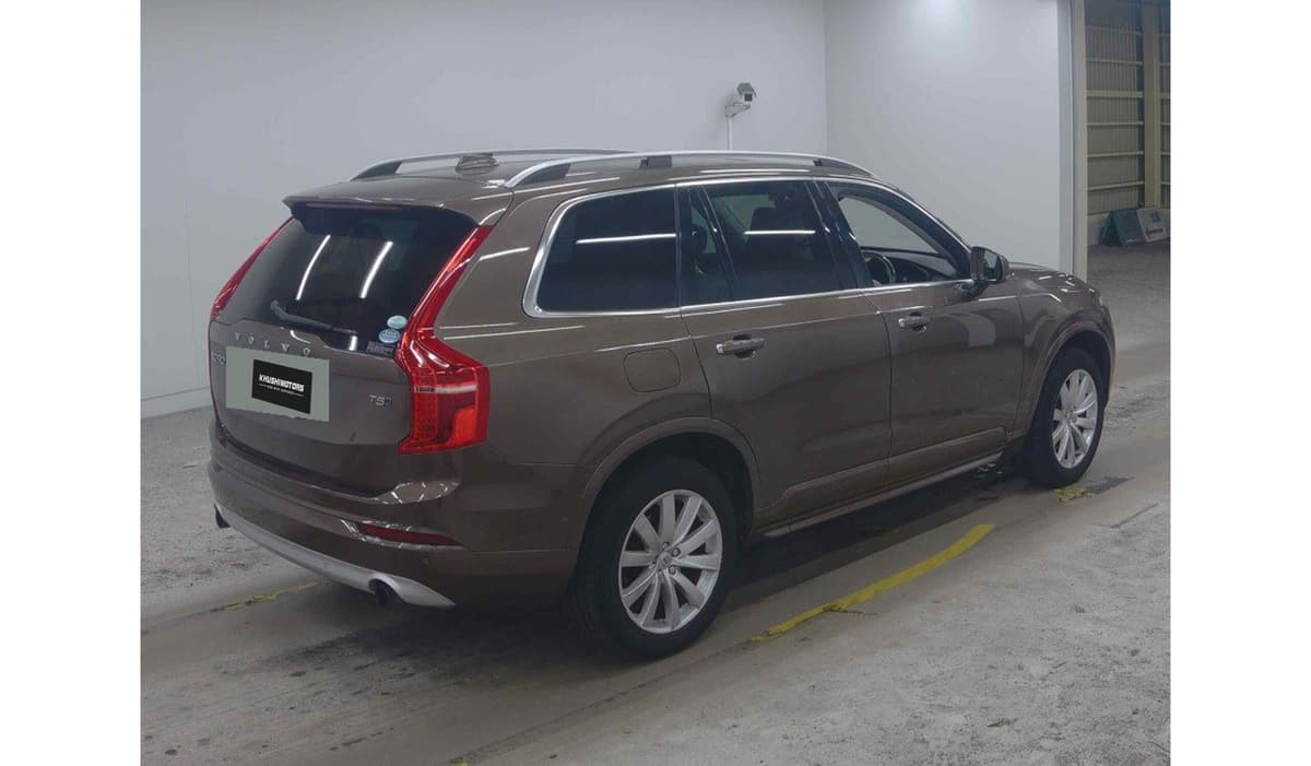 2016 Volvo XC90 T5 Awd Momentum image-8