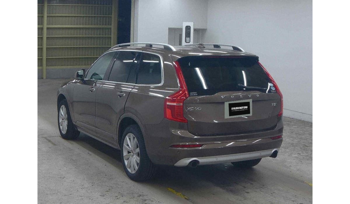 2016 Volvo XC90 T5 Awd Momentum image-9