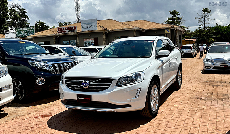 2015 Volvo XC60 image-8