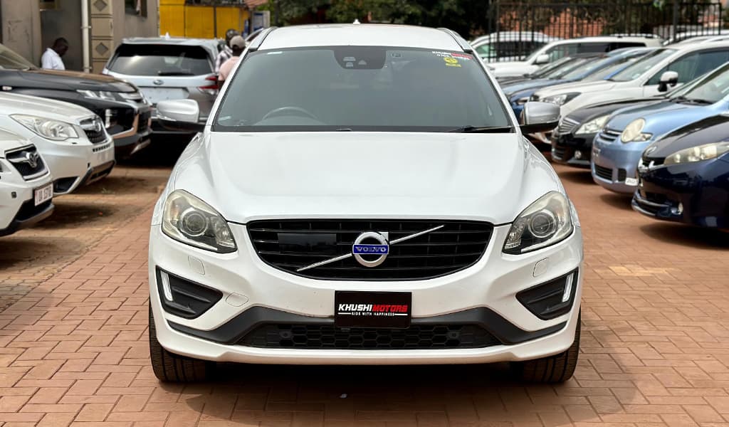 2016 Volvo XC60 image-1