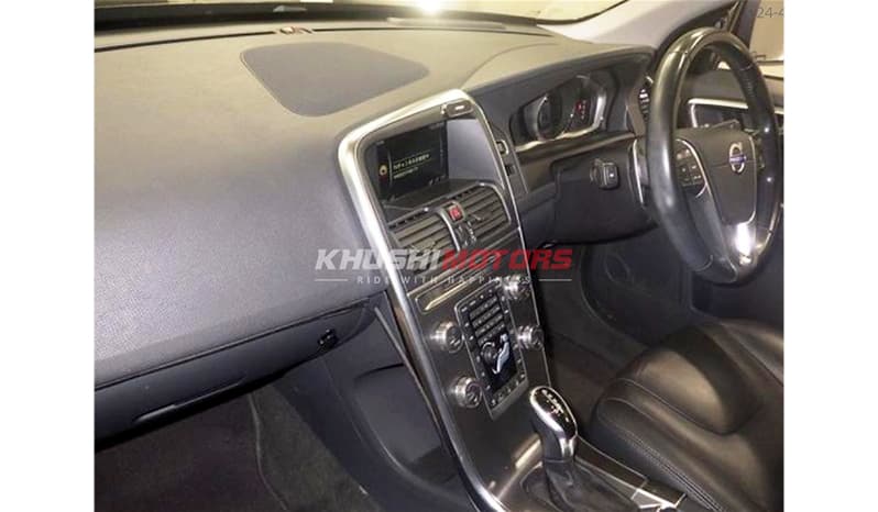 2015 Volvo XC60 image-4