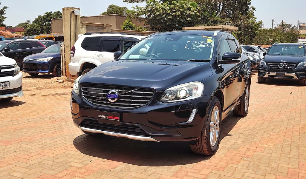 2015 Volvo XC60 image-19