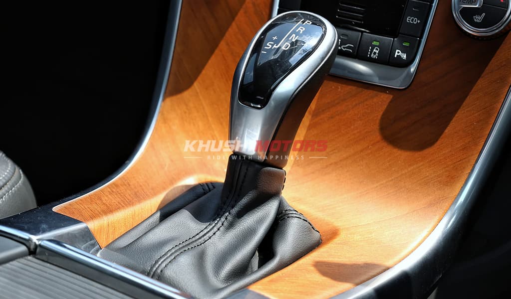 2016 Volvo XC60 image-11