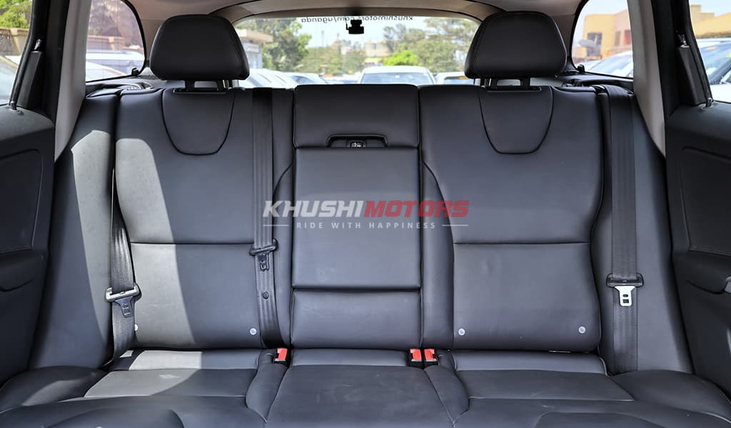 2016 Volvo XC60 image-13